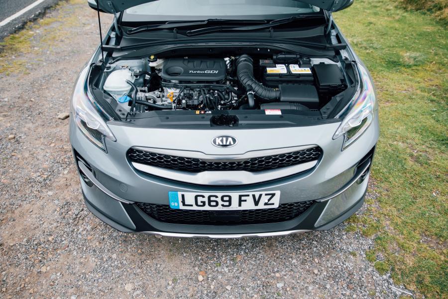 Моторный отсек Kia XCeed 1.0 T-GDi 2019 года  (UK) (фото 69 из 91)